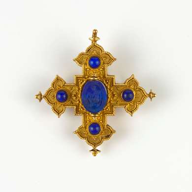Egyptian revival gold and lapis lazuli pendant
