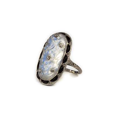 Art nouveau platinum, glass, onyx and diamond ring
