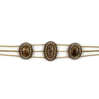 Bracelet en or, bois de palmier fossilisé et perles