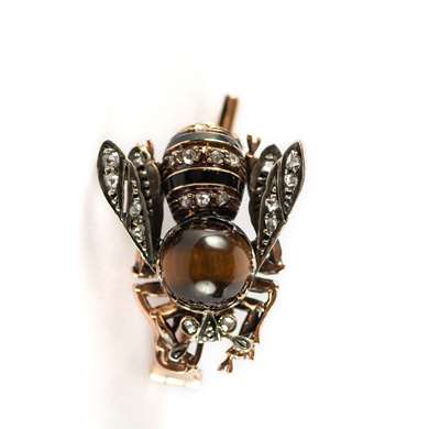 Late Victorian bee brooch 