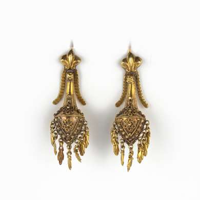Etruscan Revival gold earrings