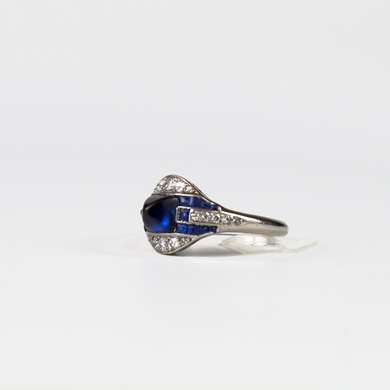 Art Deco sapphire and diamond platinum ring